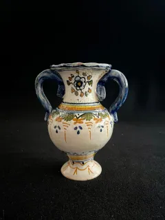 Imagen del producto: Pequeño jarrón de Talavera
